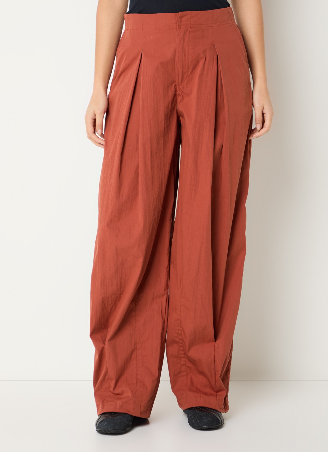 Stieglitz Paola high waist wide fit broek met steekzakken - detail bruin