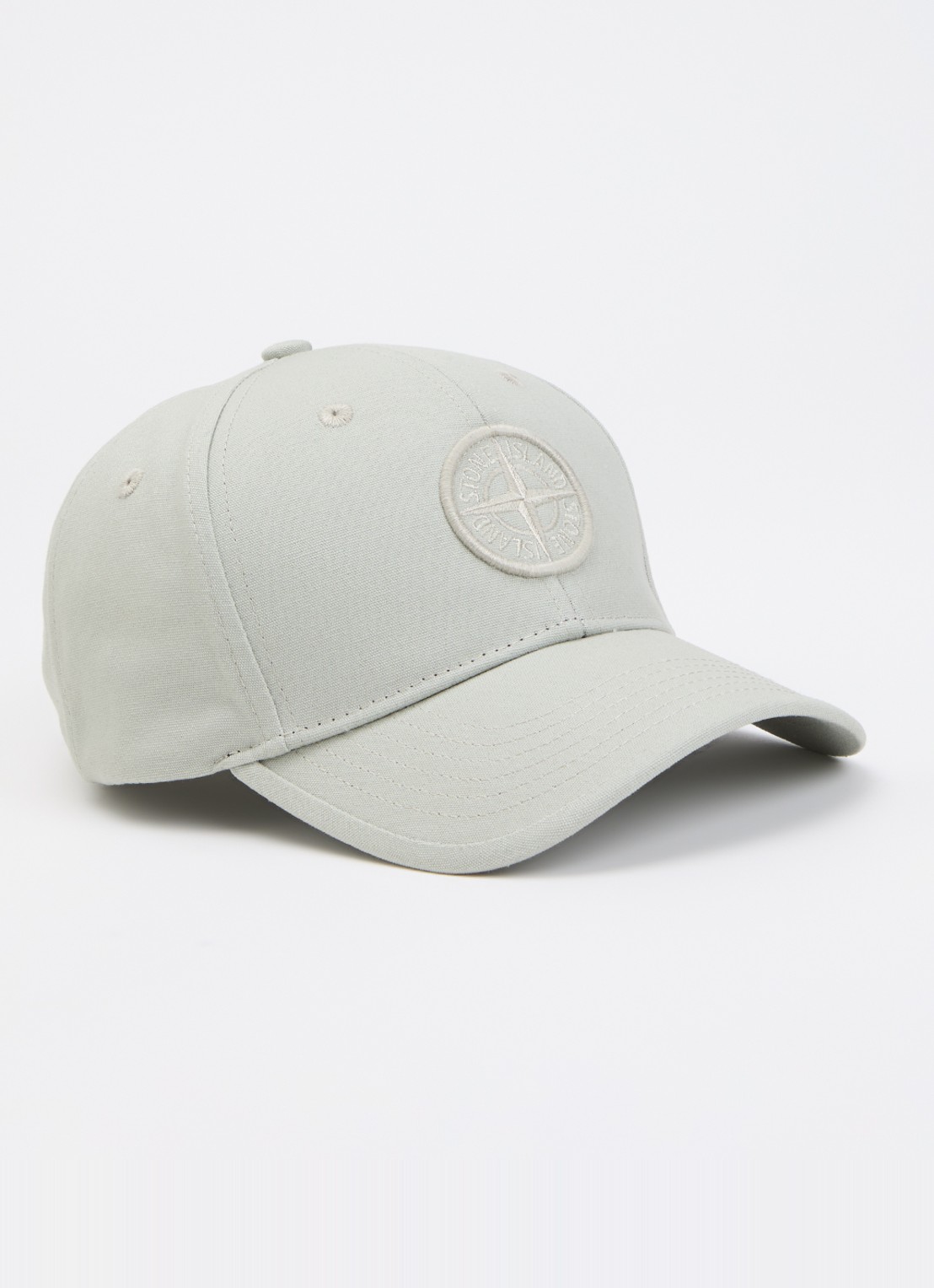 Stone Island 00001 pet met logoborduring - voorkant lichtgrijs