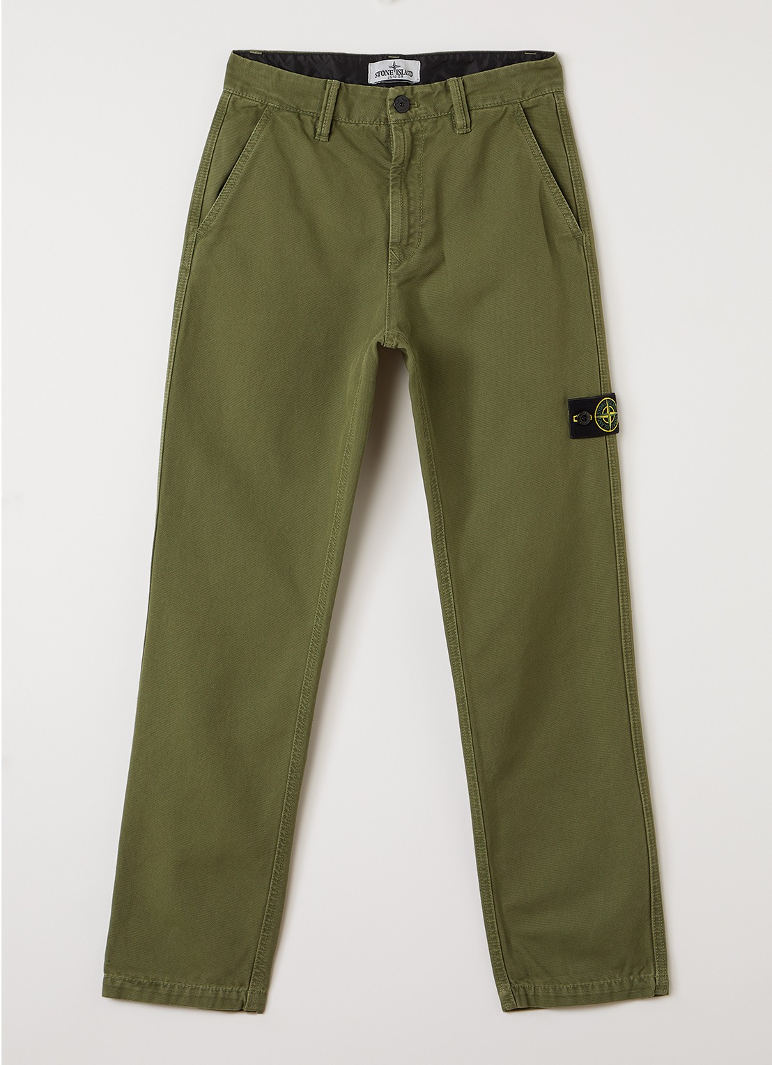 Stone Island 00002 slim fit chino met broekzakken - voorkant legergroen
