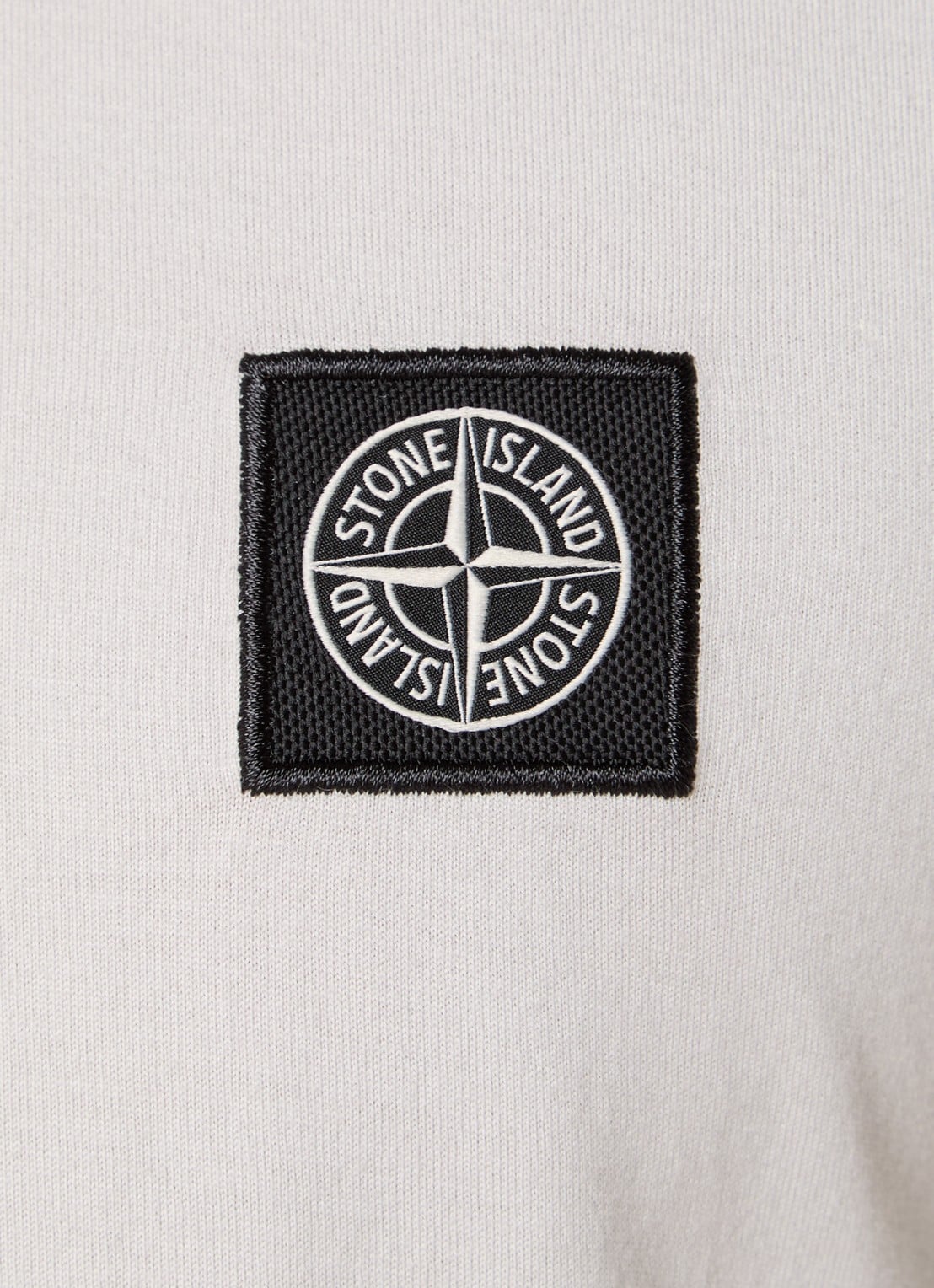 Stone Island 11002 T-shirt met logo - detail 2 grijs