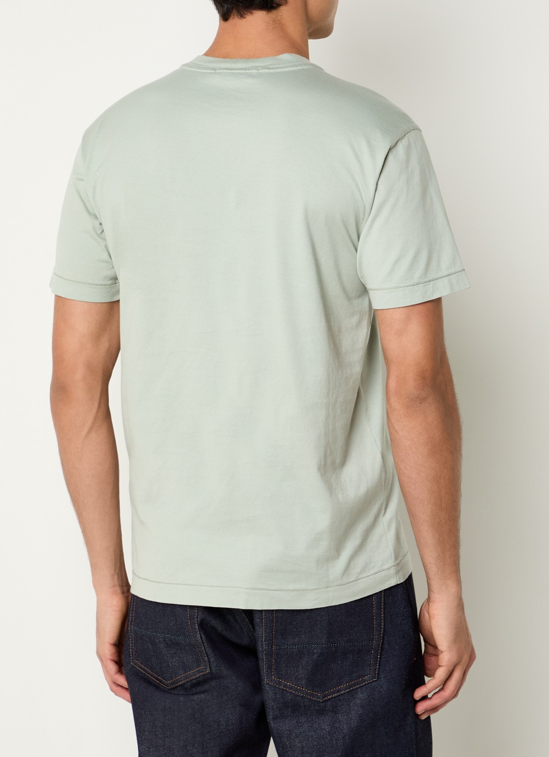 Stone Island 11002 T-shirt met logo - achterkant 3 lichtgroen