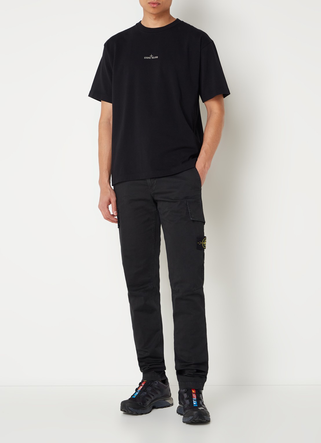Stone Island 2RCE6 T-shirt met logo- en backprint - voorkant 5 zwart