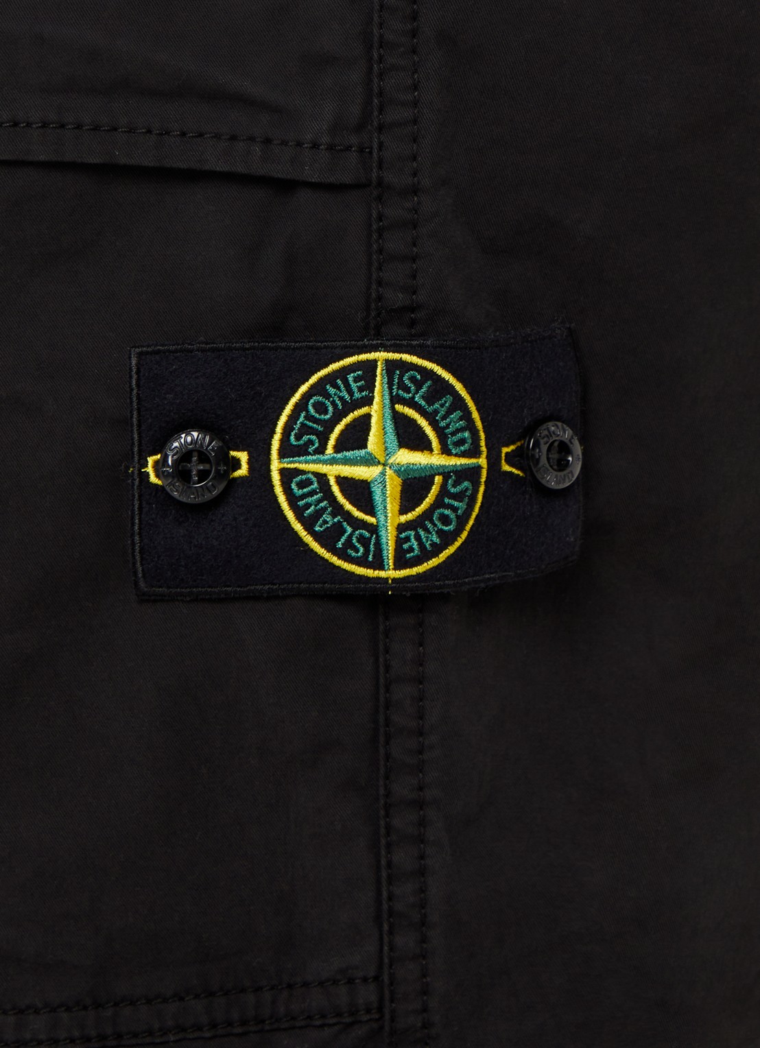Stone Island 30510 tapered fit cargobroek met logo - detail 6 zwart
