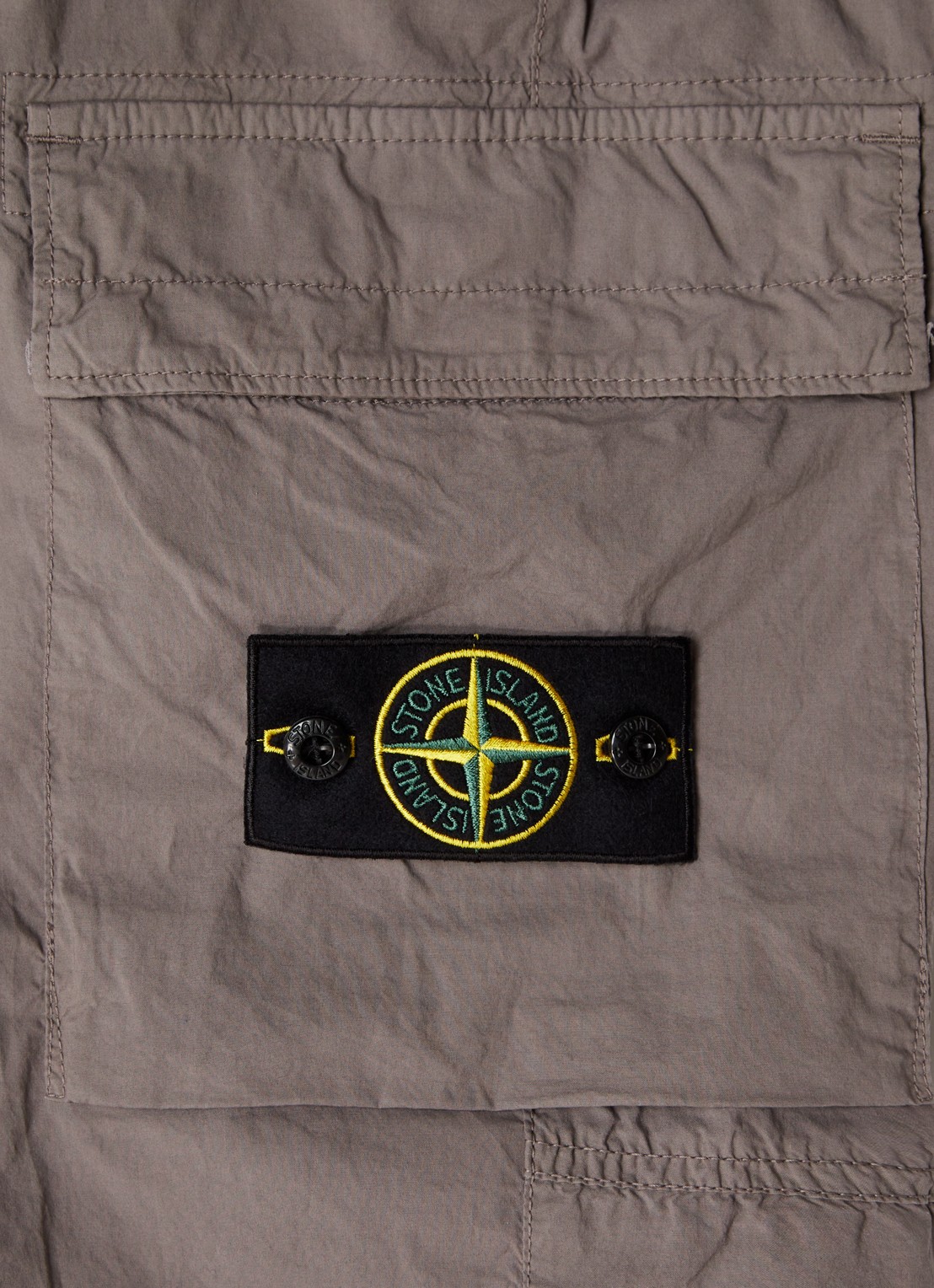 Stone Island 31303 tapered fit cropped cargobroek met steekzakken - detail 4 taupe