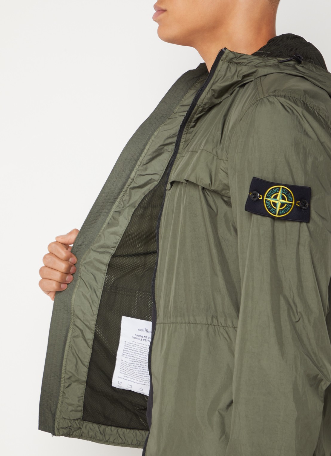 Stone Island 40922 windjack met capuchon en logo - detail 4 legergroen