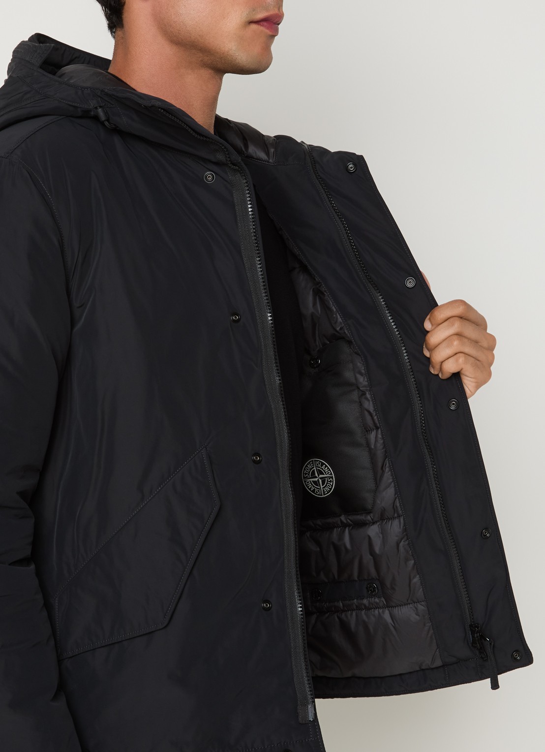 Stone Island 4100010 Gewatteerde parka met capuchon en steekzakken - detail 2 zwart