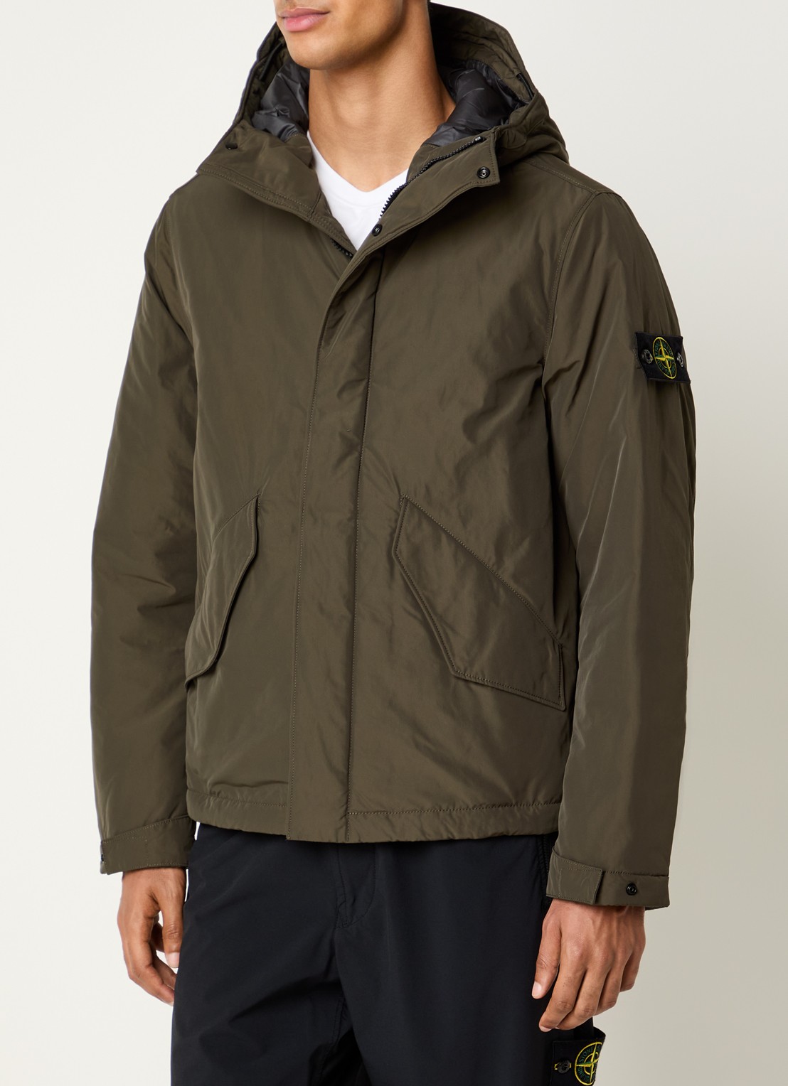 Stone Island 4100010 Gewatteerde parka met capuchon en steekzakken - detail bronsgroen