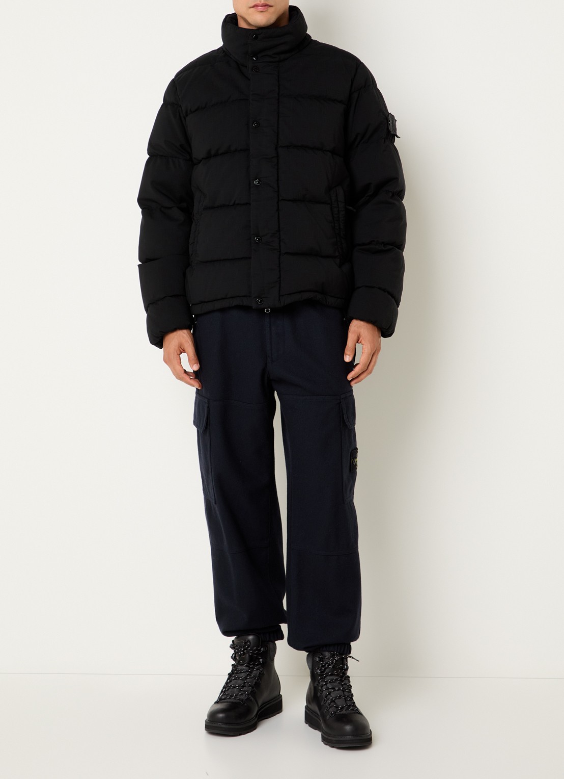 Stone Island 4100063 Puffer jack van scheerwol met donsvulling en afneembare capuchon - voorkant 5 zwart