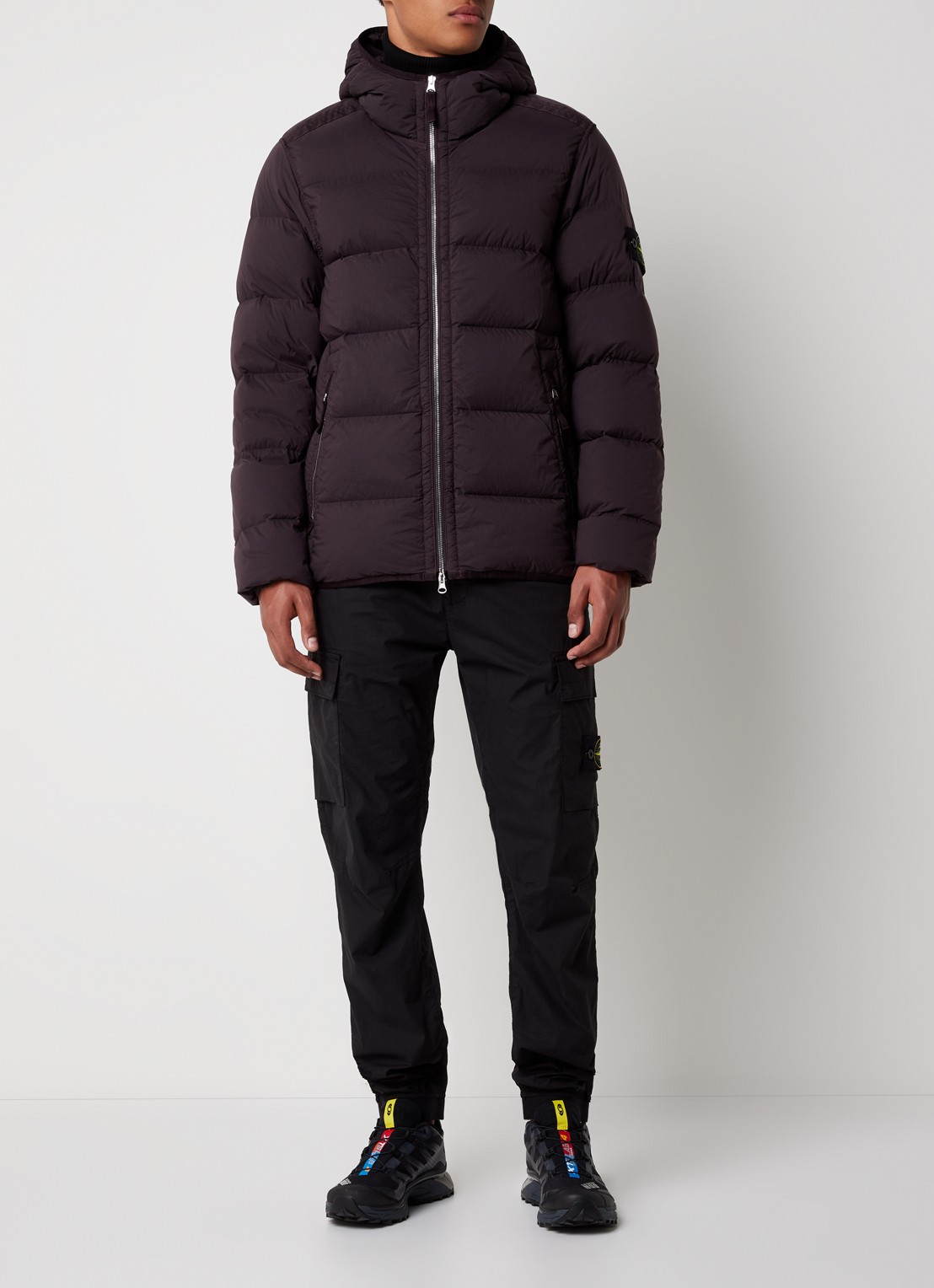 Stone Island 43728 puffer jack met logo met donsvullling - voorkant 6 aubergine