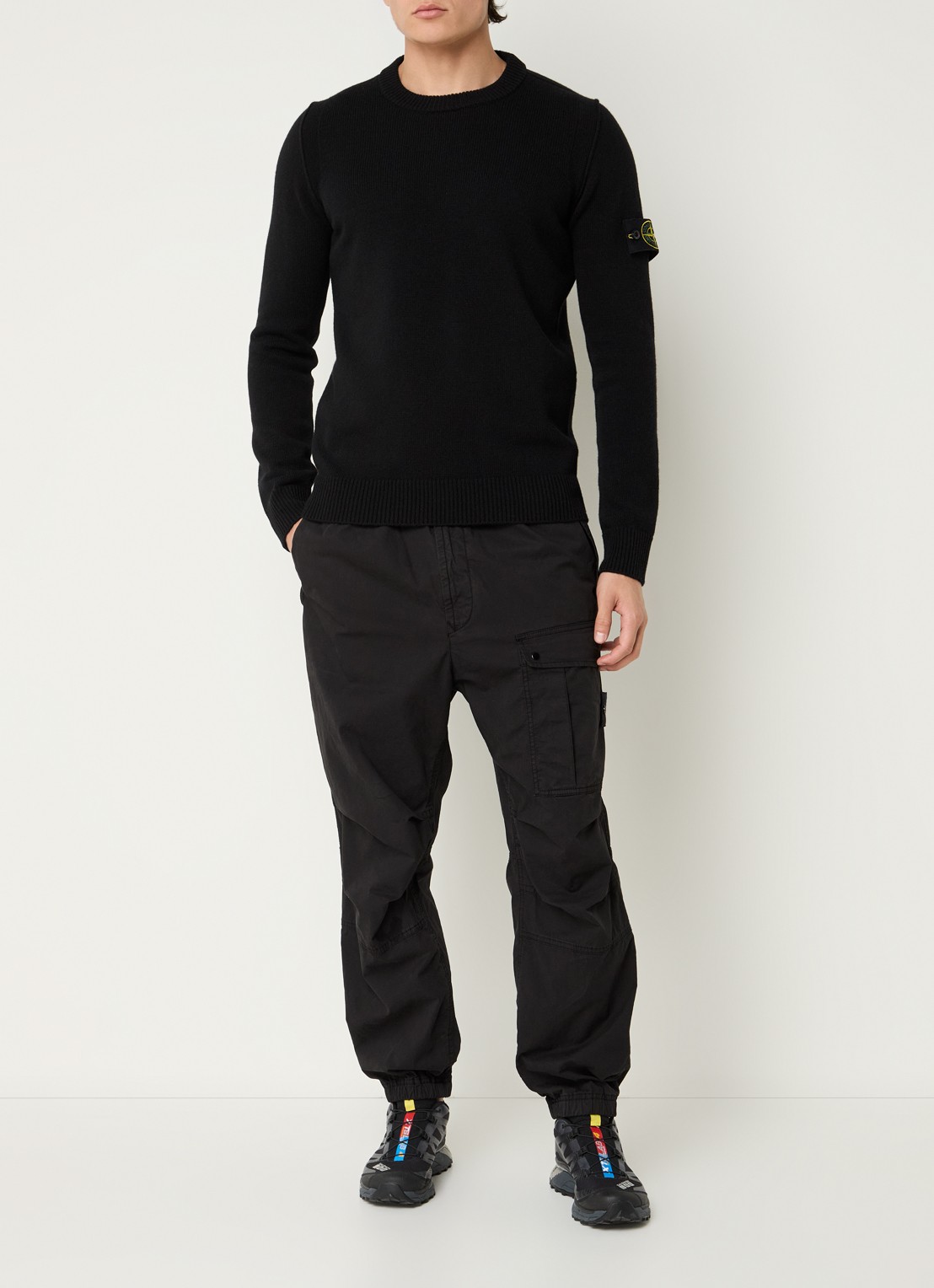 Stone Island 508A3 fijngebreide pullover in wolblend met logo - voorkant 4 zwart