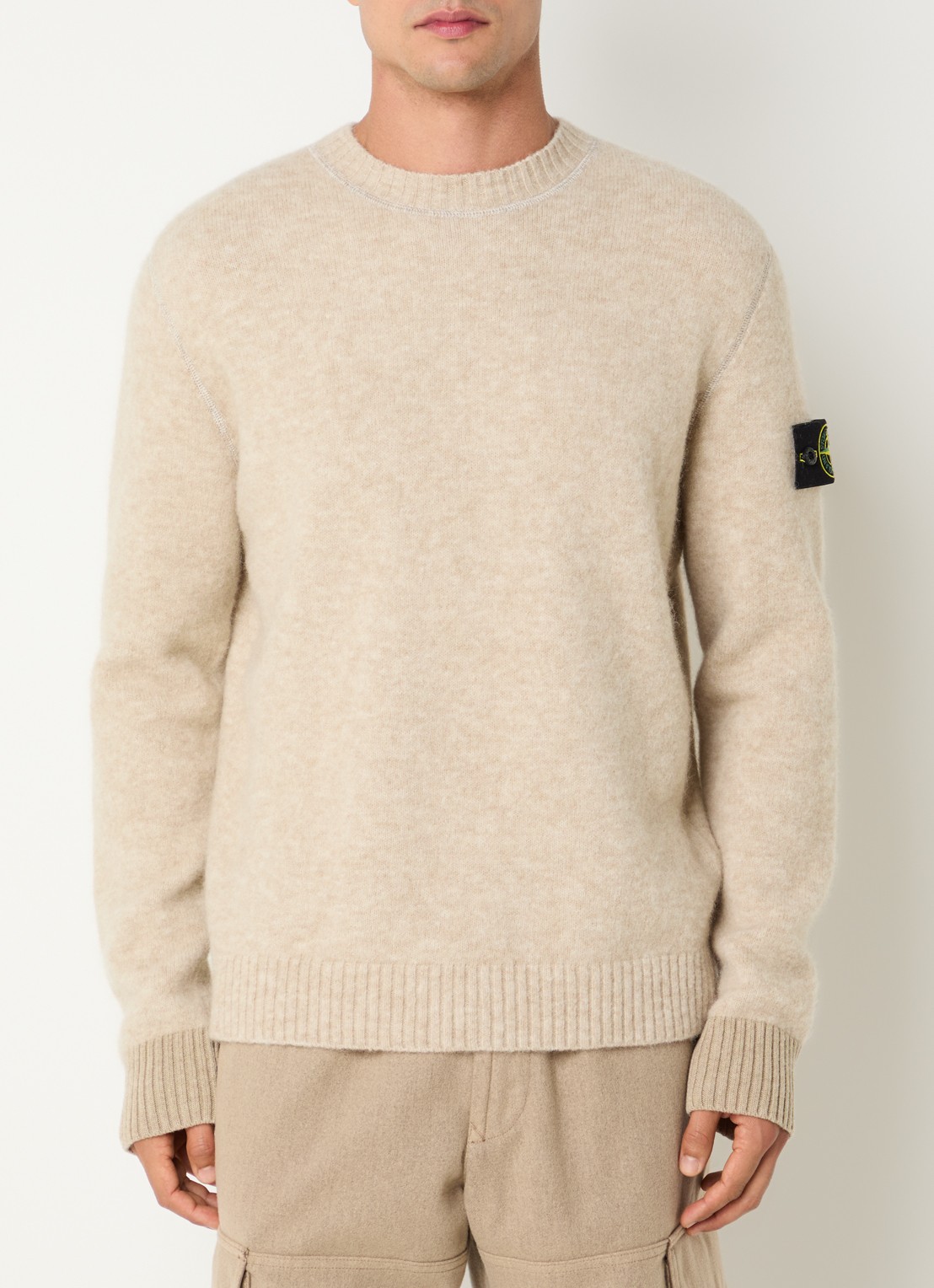 Stone Island 5100050 Fijngebreide trui in wolblend met logo - detail 4 beige