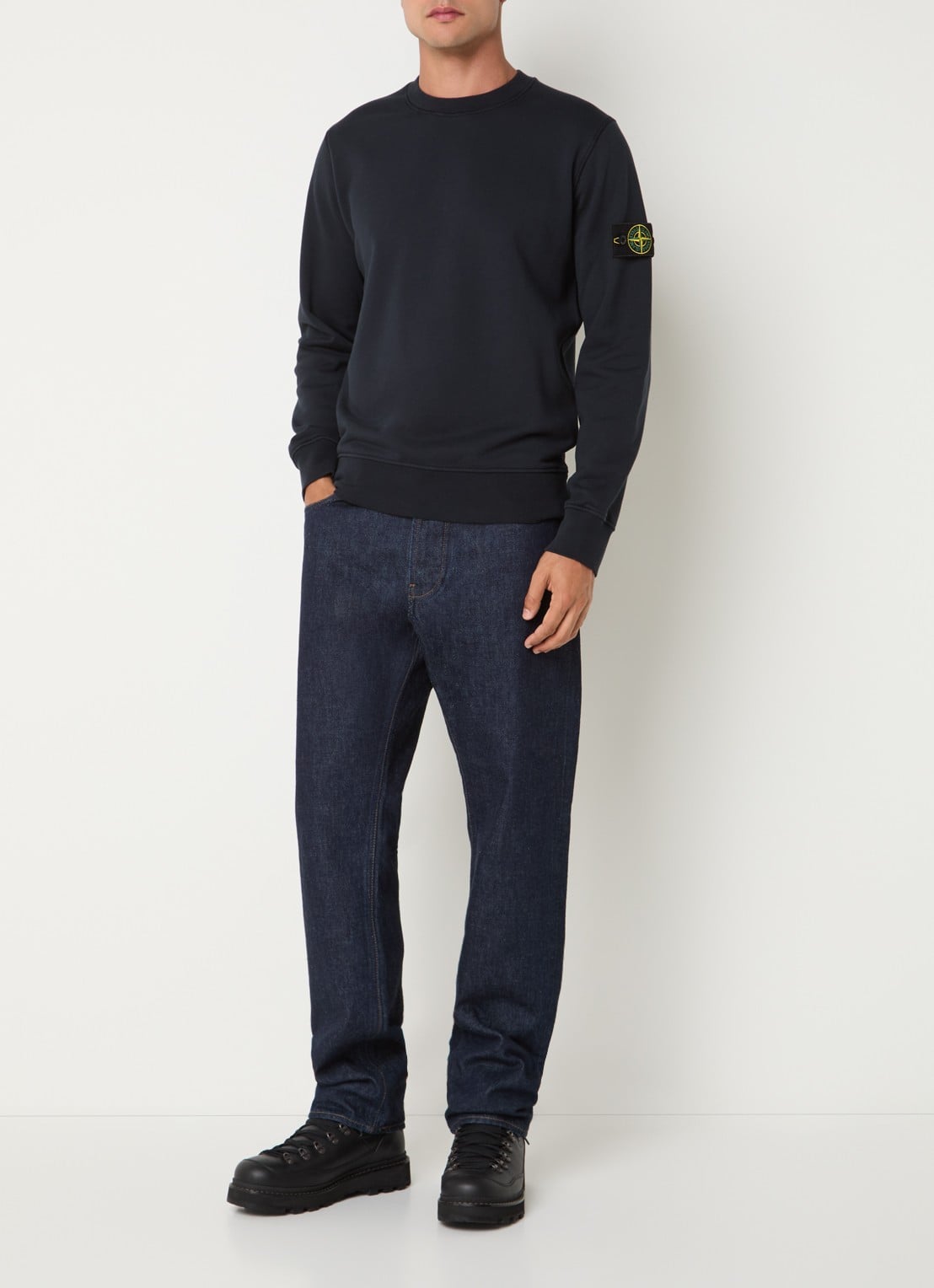 Stone Island 6100060 Sweater met logo - voorkant 3 donkerblauw