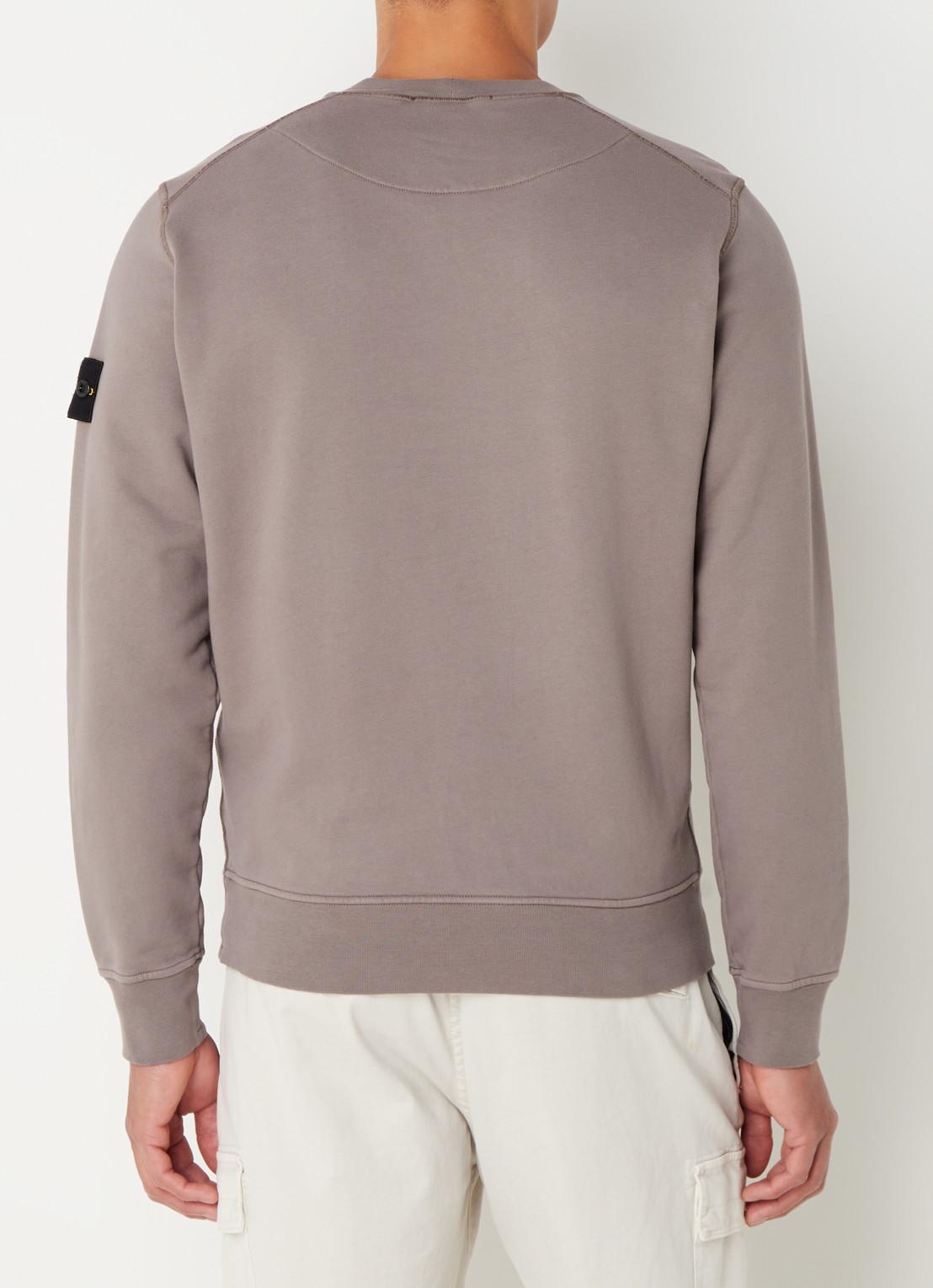 Stone Island 63051 sweater met logo - achterkant lichtbruin