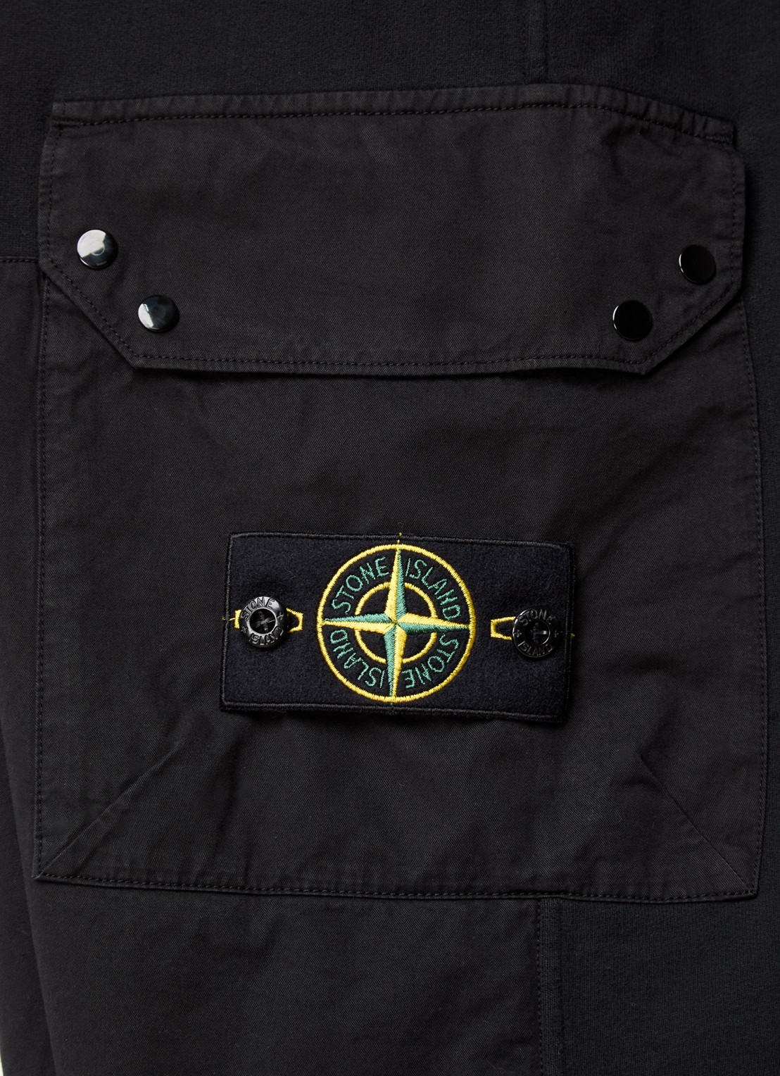 Stone Island 64020 tapered fit joggingbroek met klepzak en logo - detail 6 zwart
