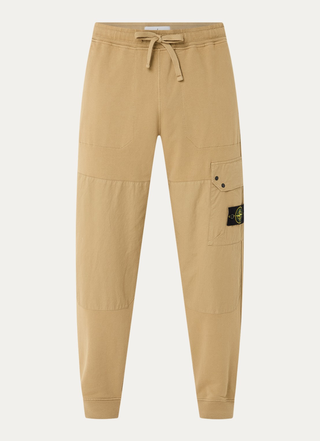 Stone Island 64020 tapered fit joggingbroek met klepzak en logo - voorkant 4 beige