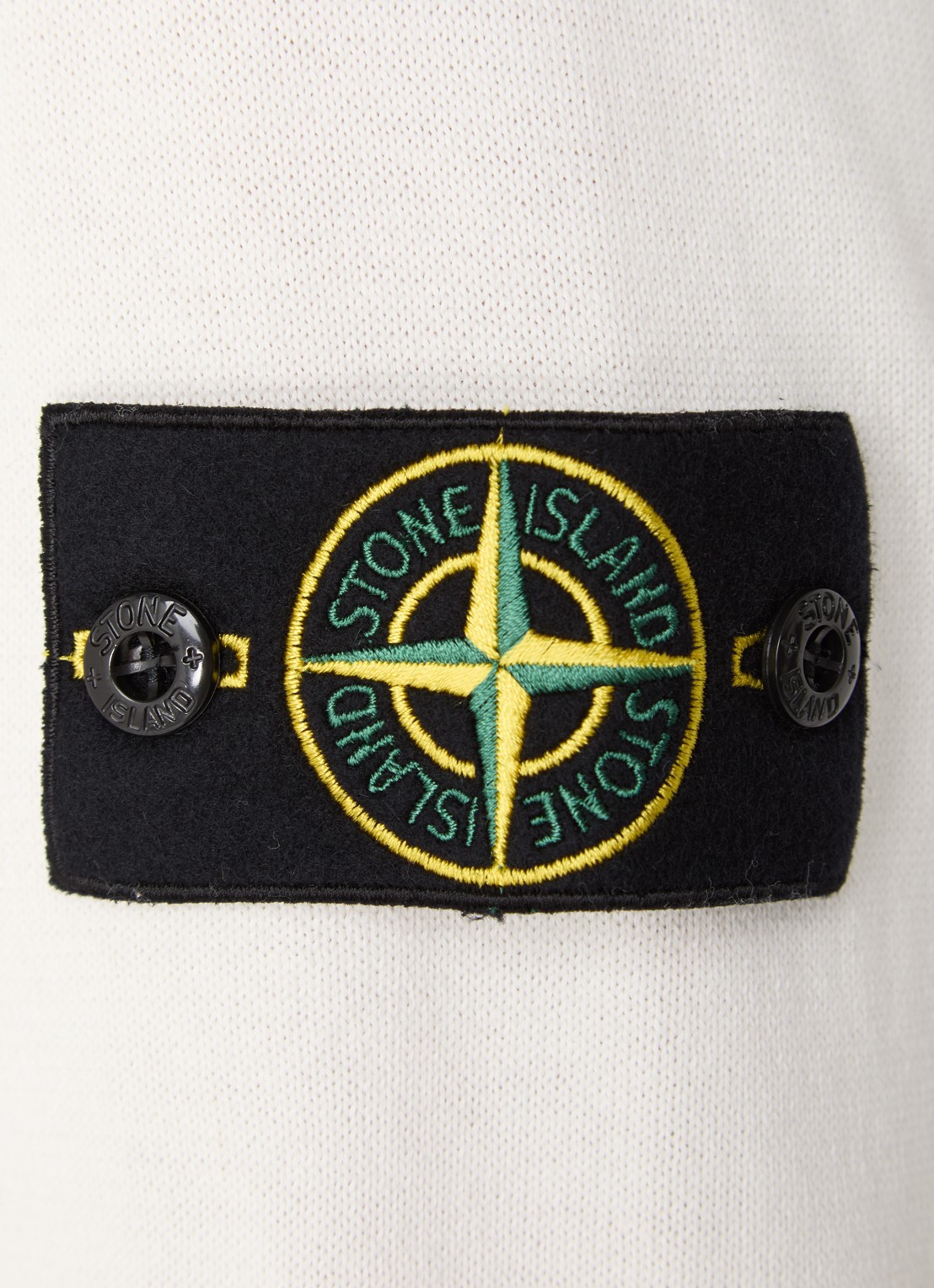 Stone Island 86002 fijngebreide trui met logo - detail 4 ivoor