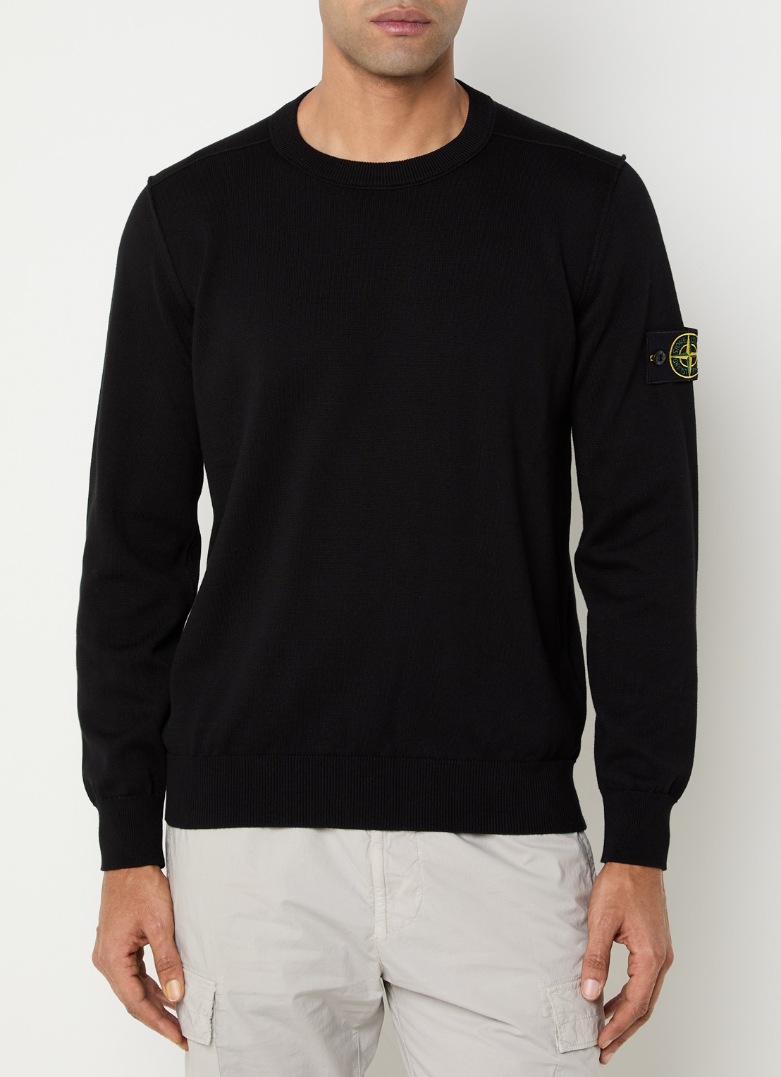 Stone Island 86002 fijngebreide trui met logo - detail zwart