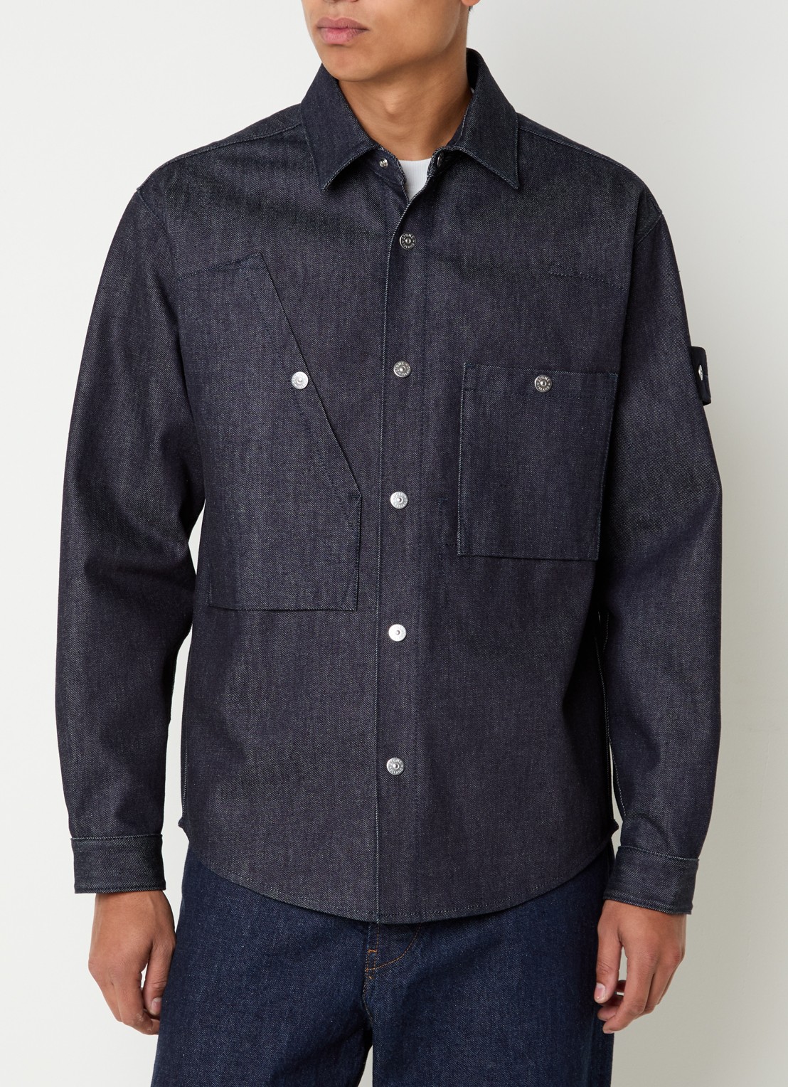 Stone Island K2S15 overshirt van denim met borstzakken - detail 4 blauw