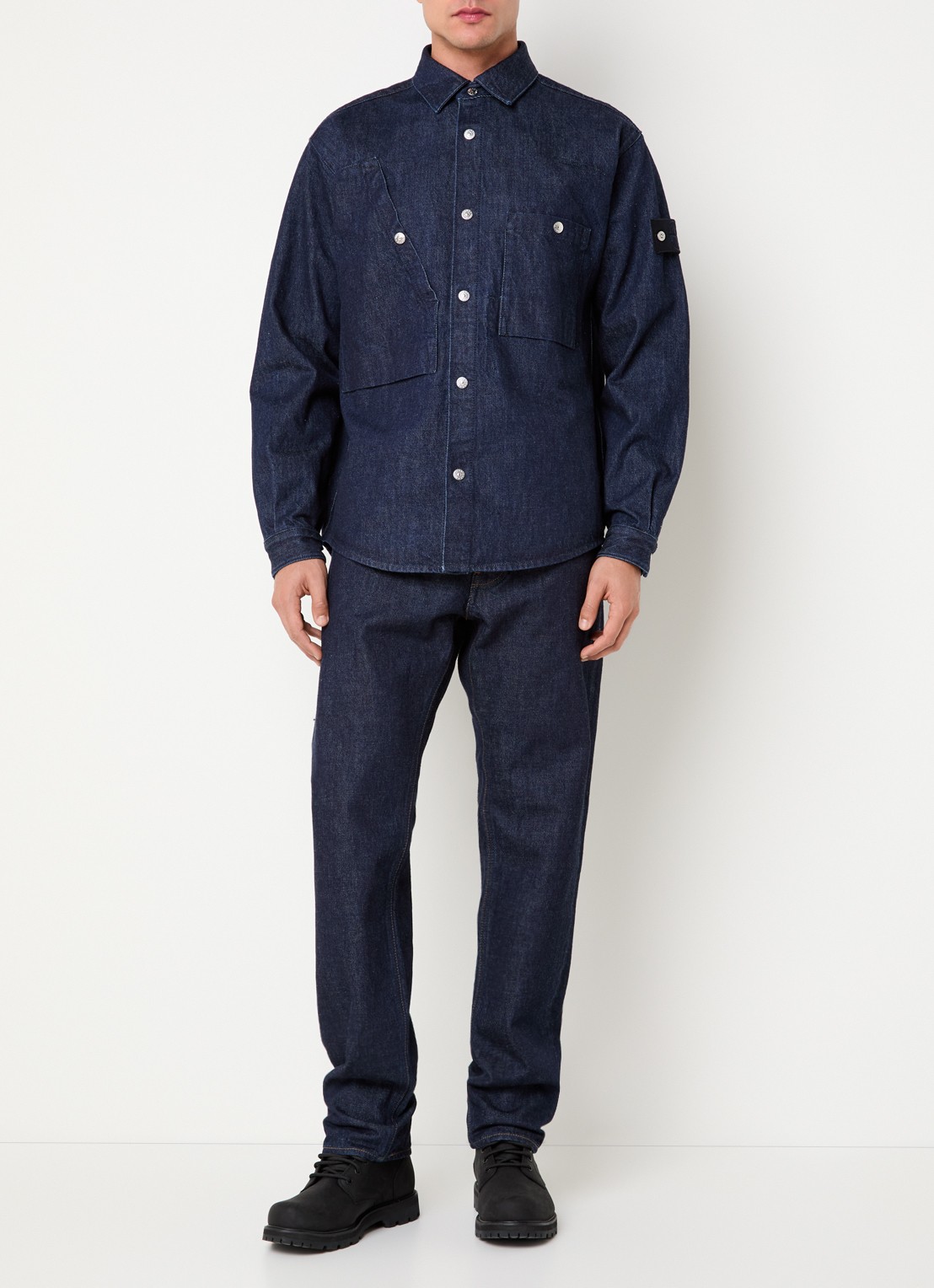 Stone Island K2S15 overshirt van denim met borstzakken - voorkant 3 donkerblauw