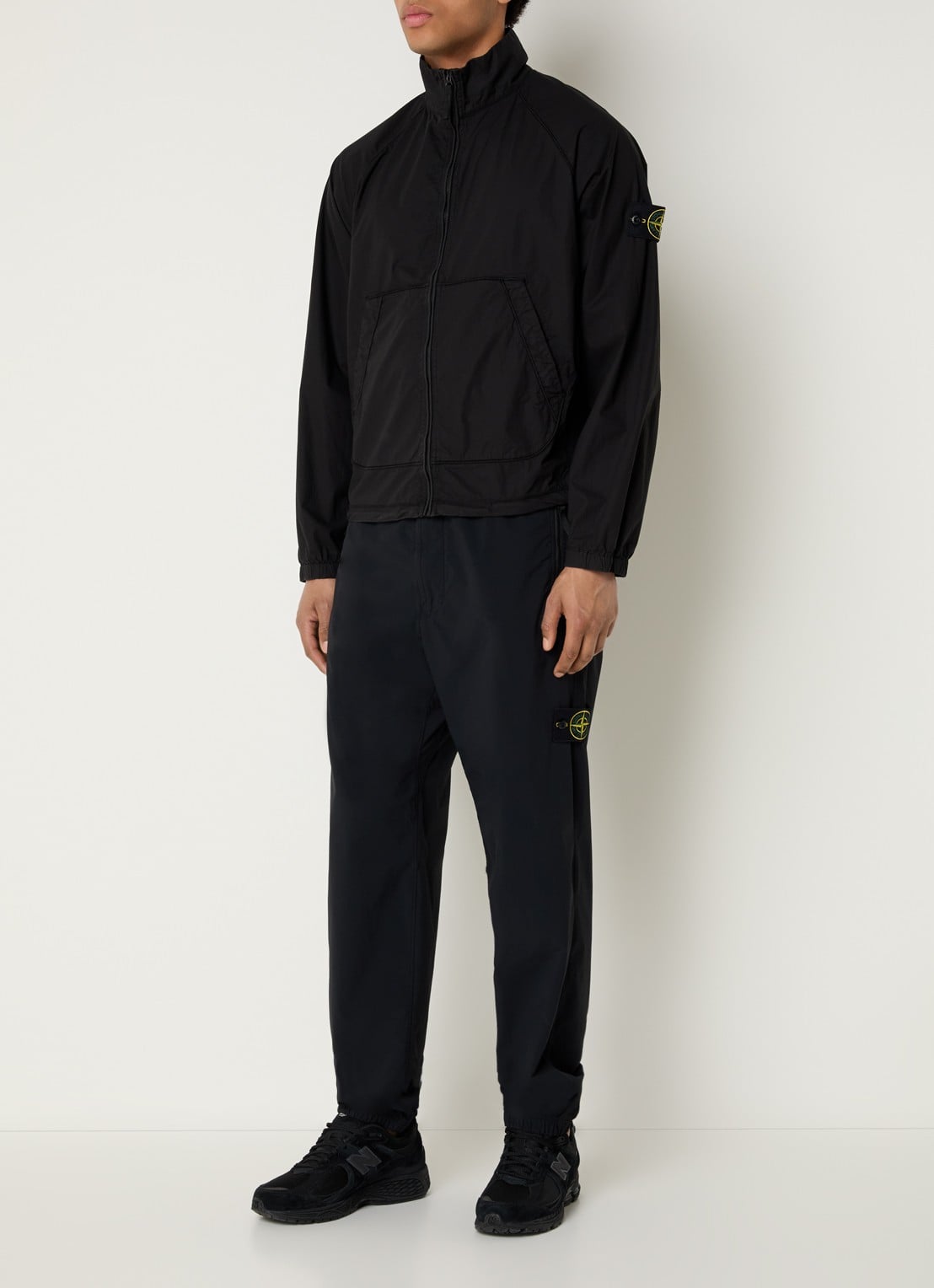 Stone Island S0003 jack met steekzakken en logo - voorkant 5 zwart