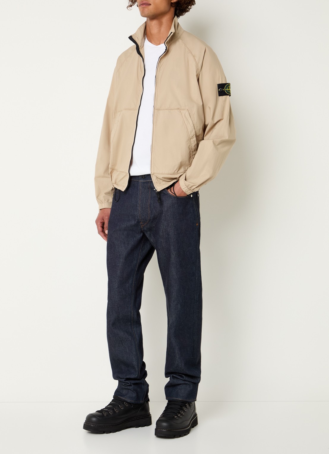 Stone Island S0003 jack met steekzakken en logo - voorkant 5 beige