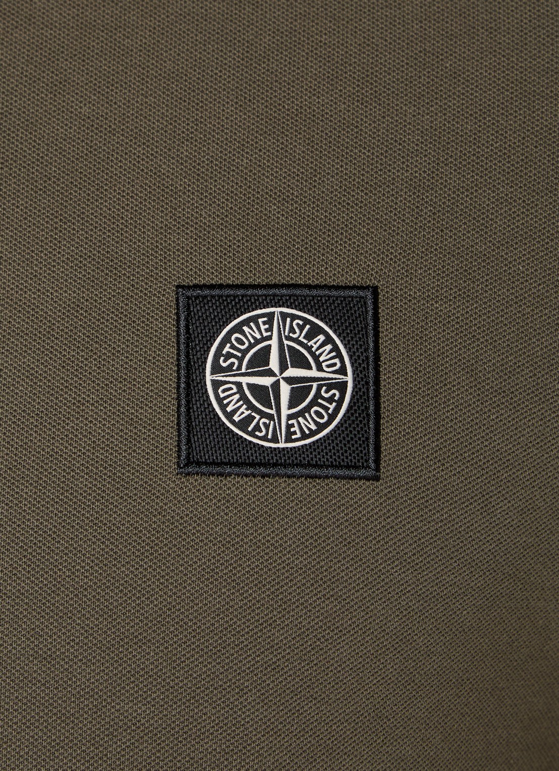 Stone Island S0017 slim fit polo van piqué katoen met logo - detail 2 bronsgroen