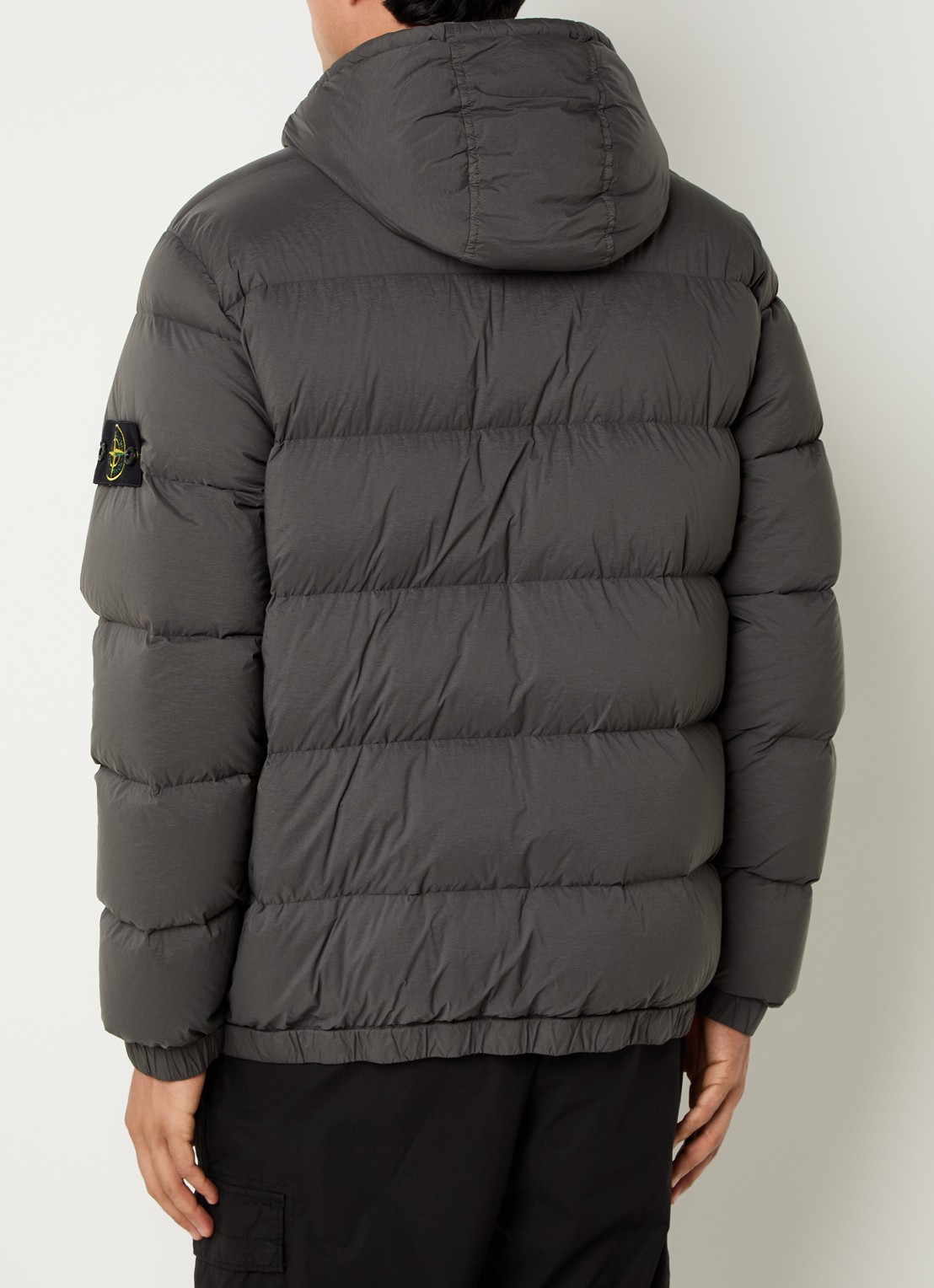 Stone Island S0028 puffer jack met donsvulling en logo - achterkant 4 antraciet
