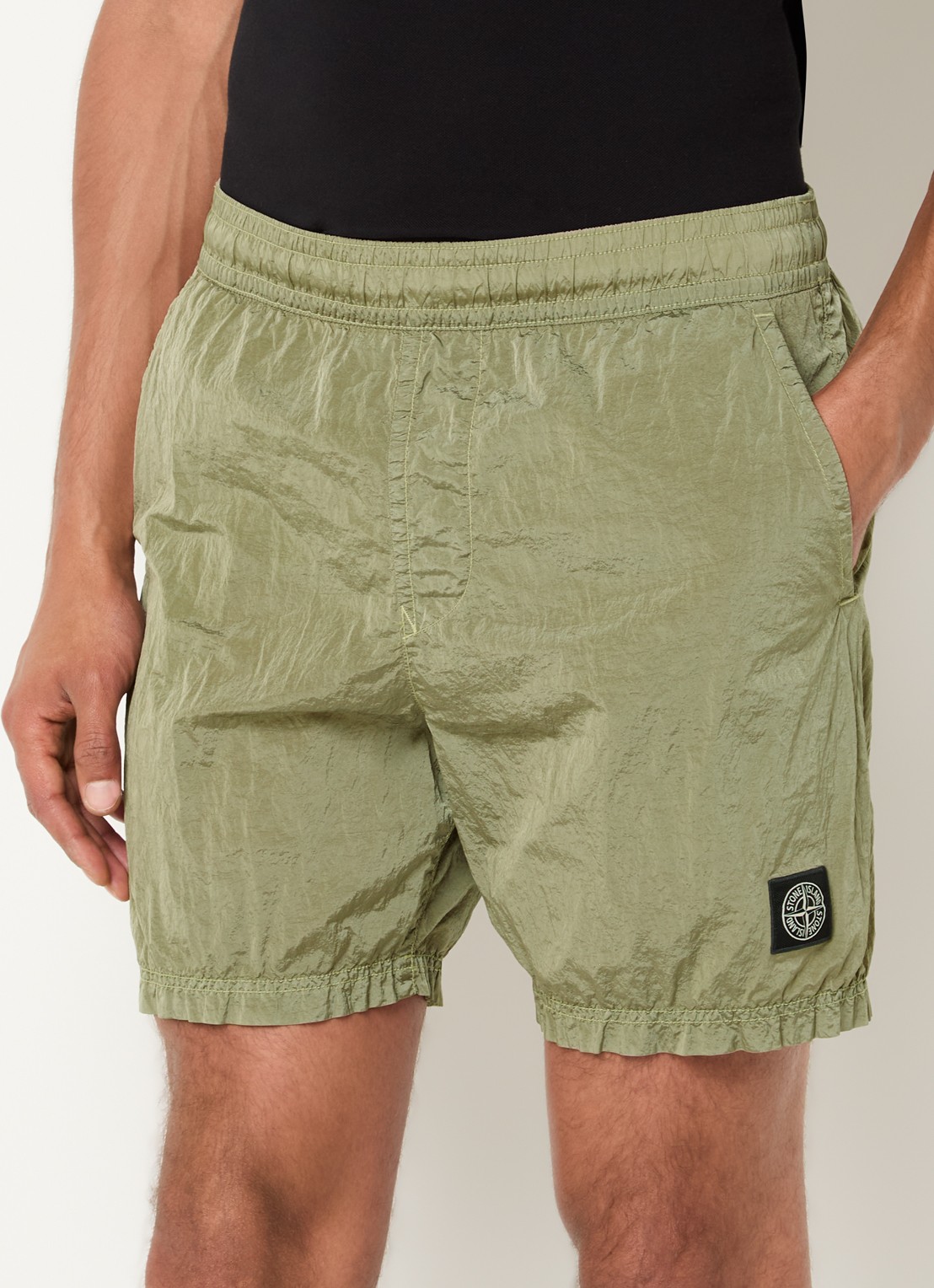 Stone Island S0043 zwemshort met logo en steekzakken - detail olijfgroen