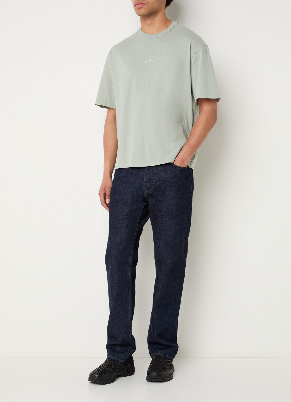 Stone Island S0050 T-shirt met logo - voorkant 2 lindegroen