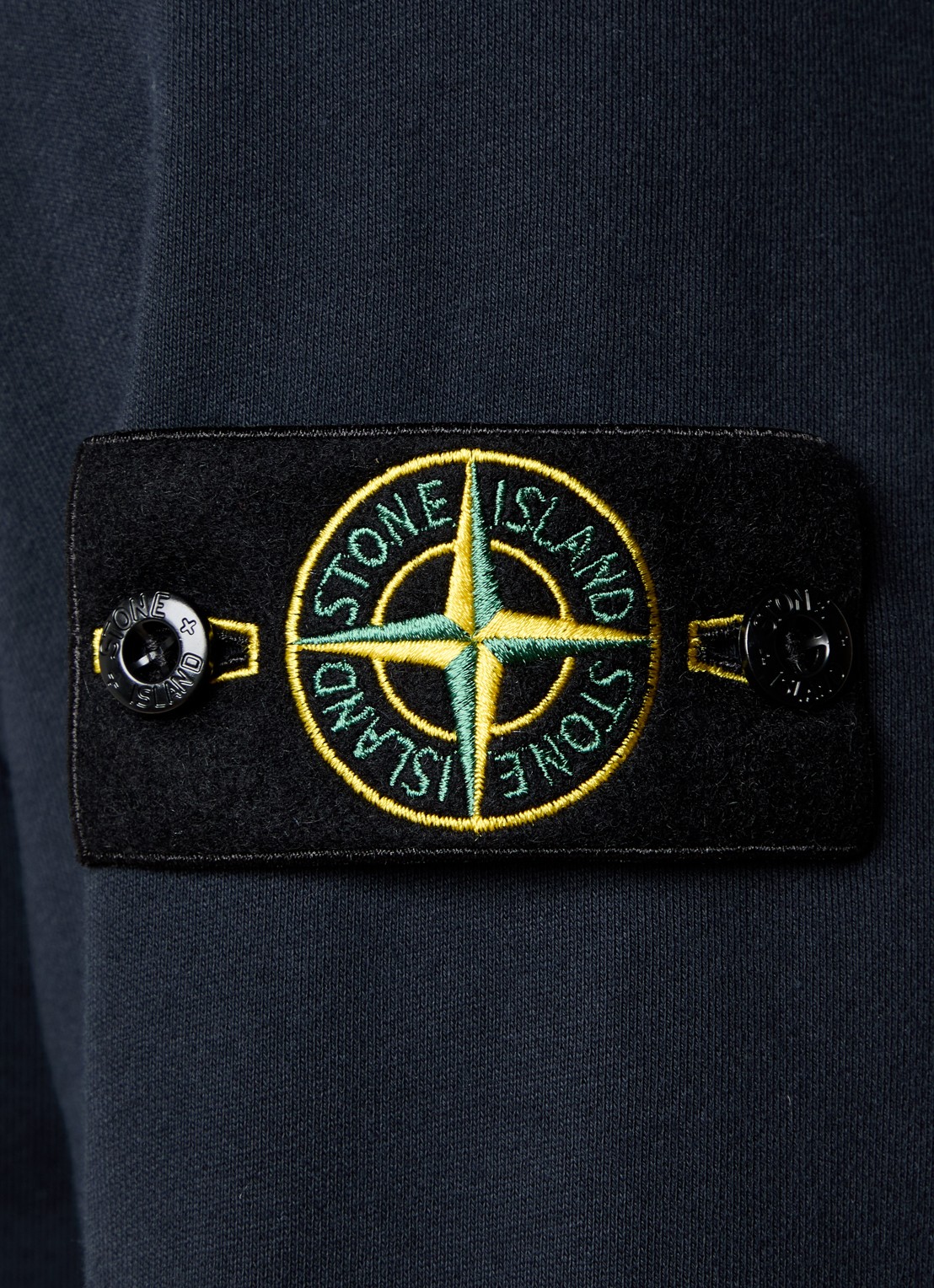 Stone Island S0051 sweater met logo en halve rits - detail 5 donkerblauw