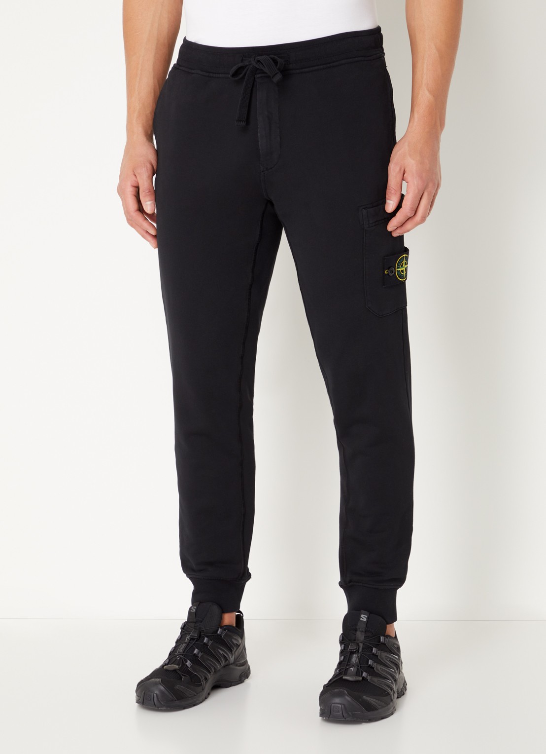 Stone Island S0051 tapered fit joggingsbroek met opgestikte zakken - detail 4 zwart