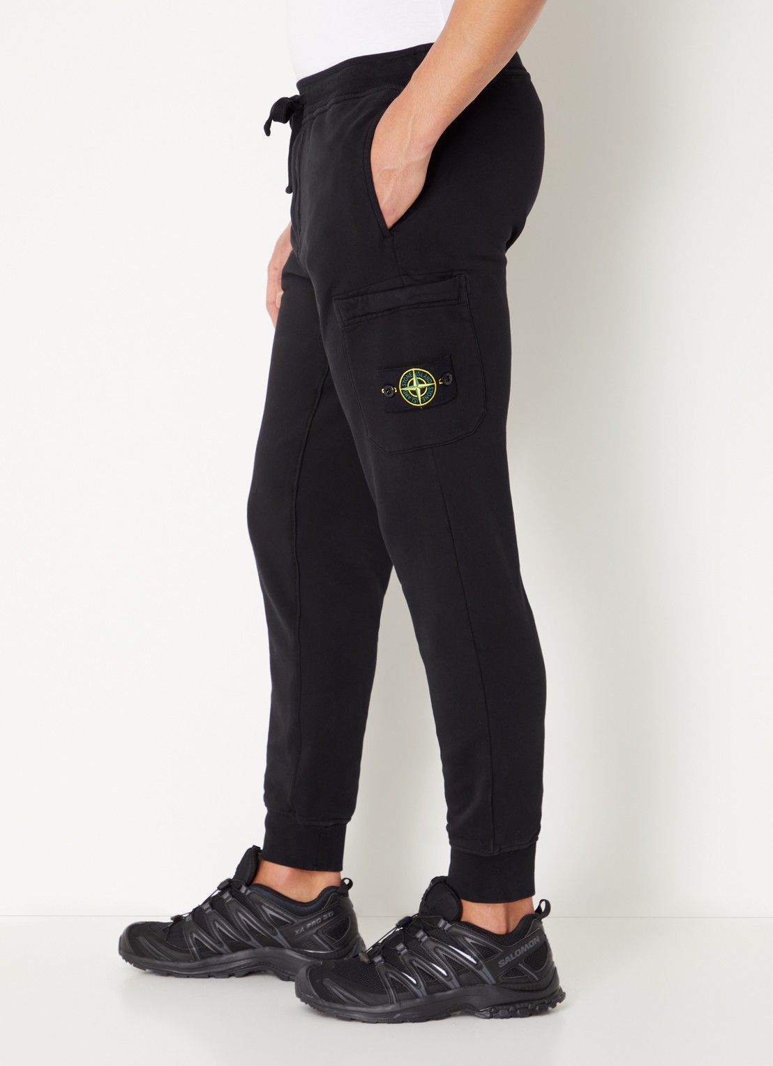 Stone Island S0051 tapered fit joggingsbroek met opgestikte zakken - detail 5 zwart