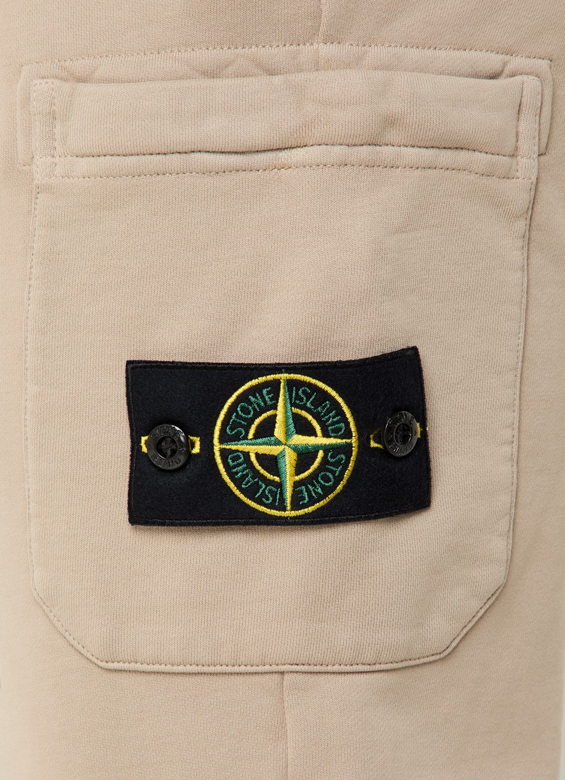 Stone Island S0051 tapered fit joggingsbroek met opgestikte zakken - detail 6 vanillegeel