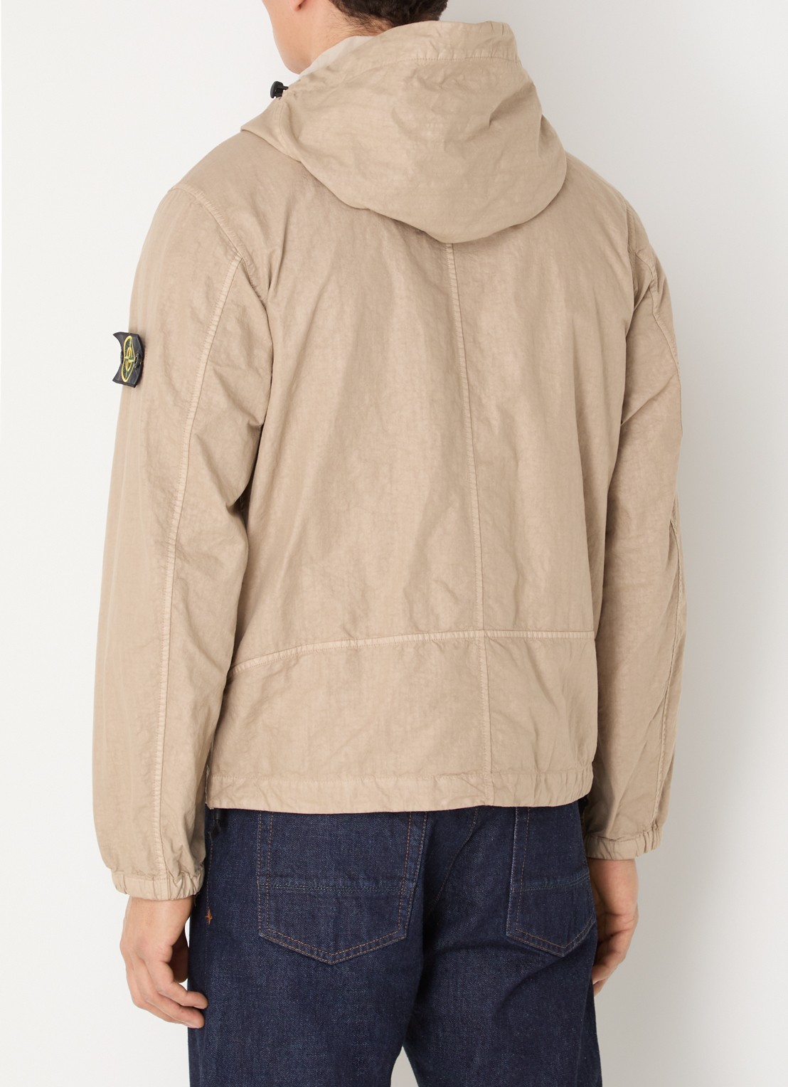 Stone Island S0069 Jack met capuchon en ritszakken - achterkant beige