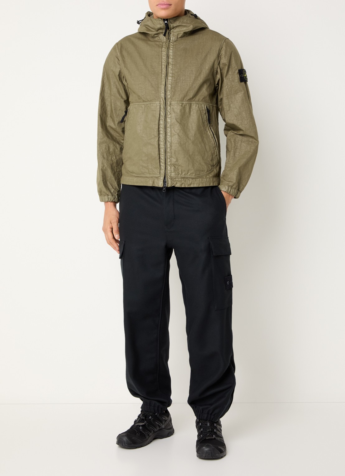Stone Island S0069 Jack met capuchon en ritszakken - voorkant 6 mosgroen