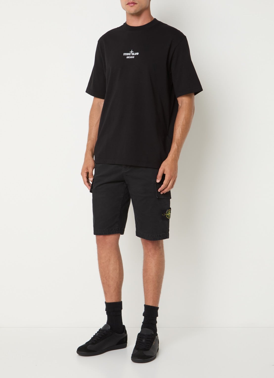Stone Island S0091 T-shirt met logo- en backprint - voorkant 5 zwart