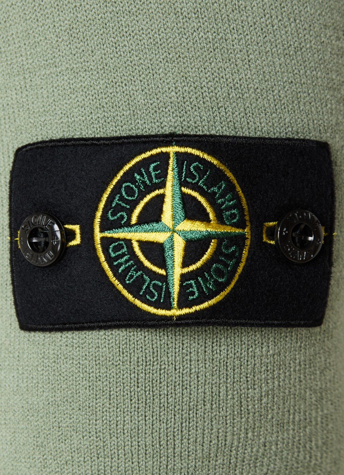 Stone Island S00A1 fijngebreide pullover in scheerwolblend met logo - detail 2 olijfgroen