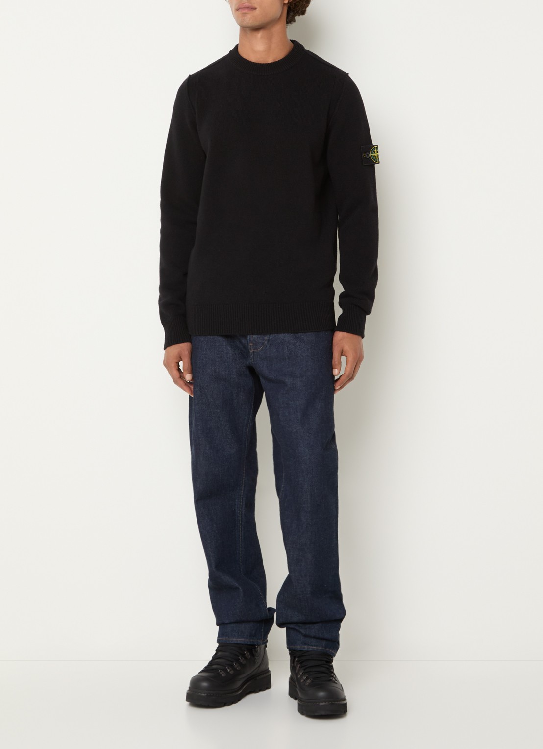 Stone Island S00A3 fijngebreide trui in wolblend met logo - voorkant 2 zwart
