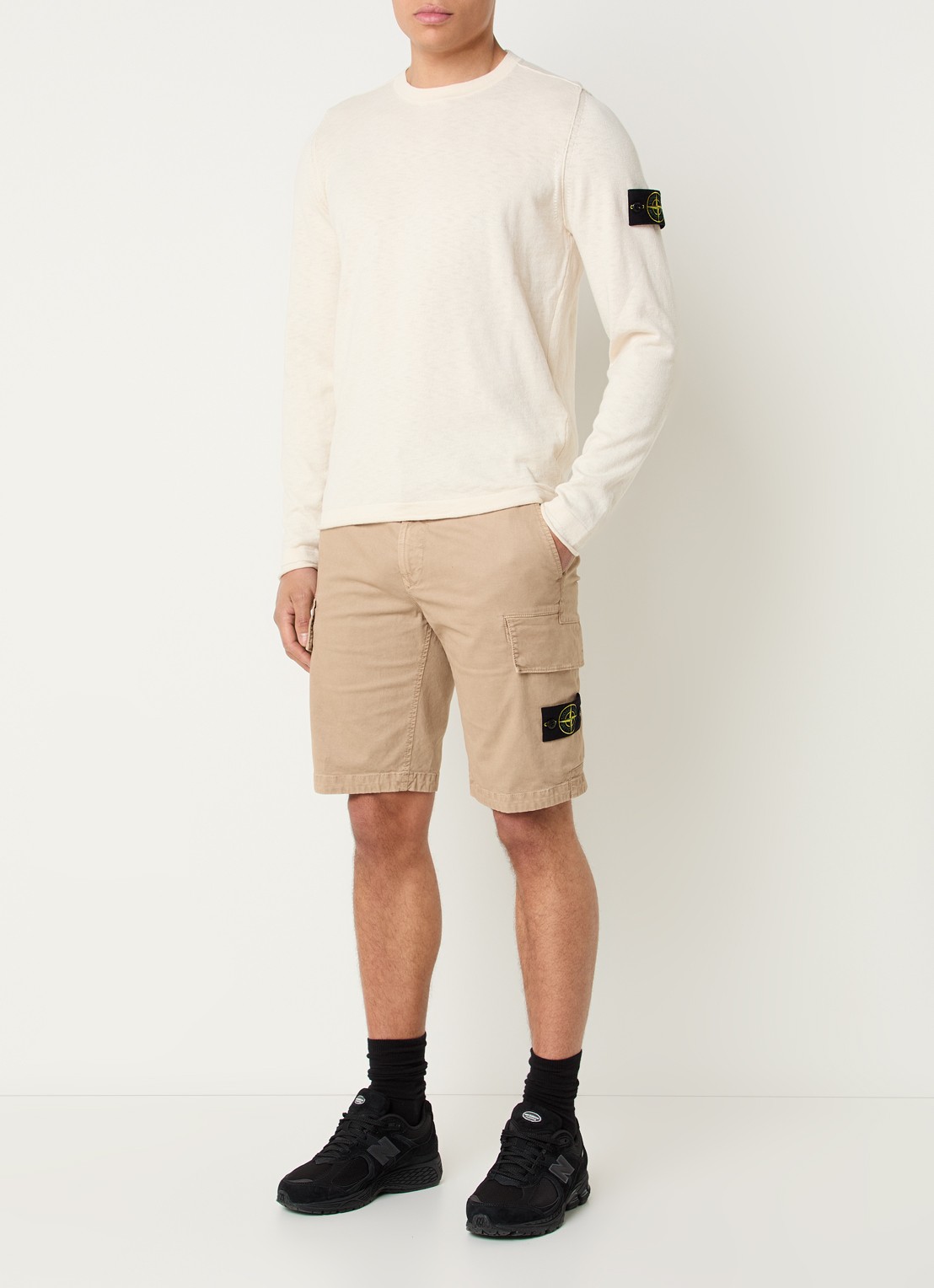 Stone Island S00B0 fijngebreide pullover met logo - voorkant 2 creme