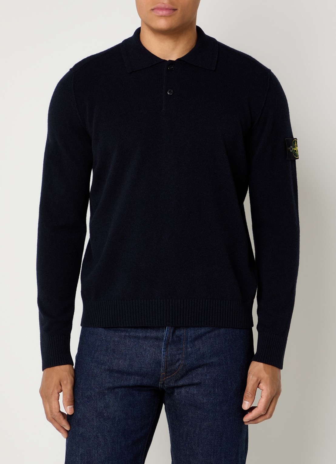 Stone Island S00B4 fijngebreide trui van scheerwol met polokraag - detail donkerblauw