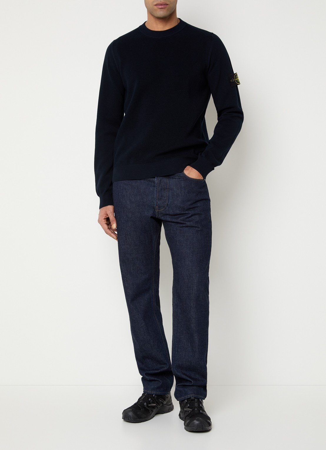 Stone Island S00B5 fijngebreide trui met logoborduring - voorkant 3 donkerblauw