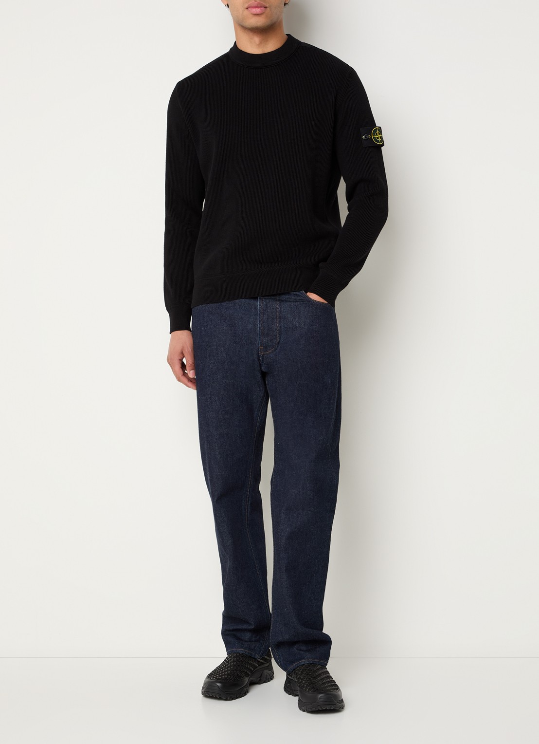 Stone Island S00D8 fijngebreide trui met logo - voorkant 5 zwart