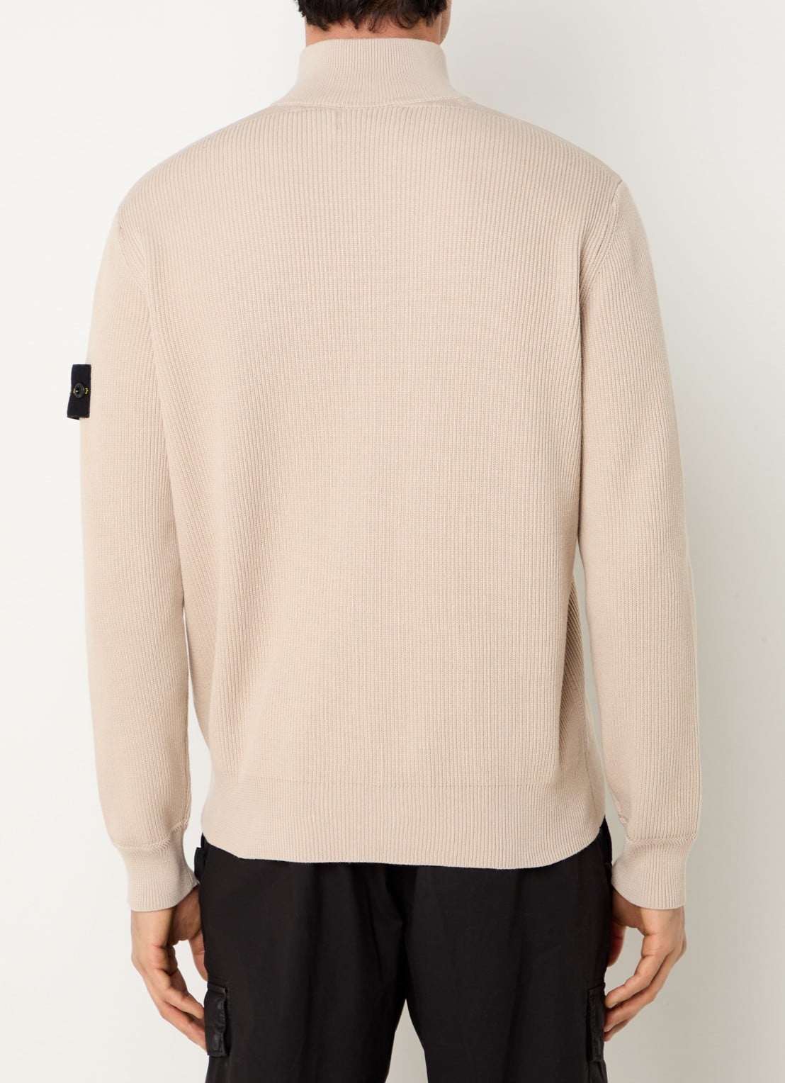 Stone Island S00D8 ribgebreid vest met logo - achterkant beige