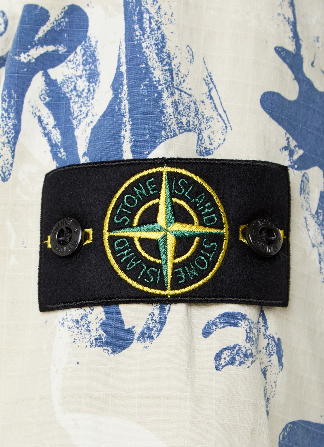 Stone Island S00E1 regular fit overhemd met print en opgestikte zakken - detail 2 beige