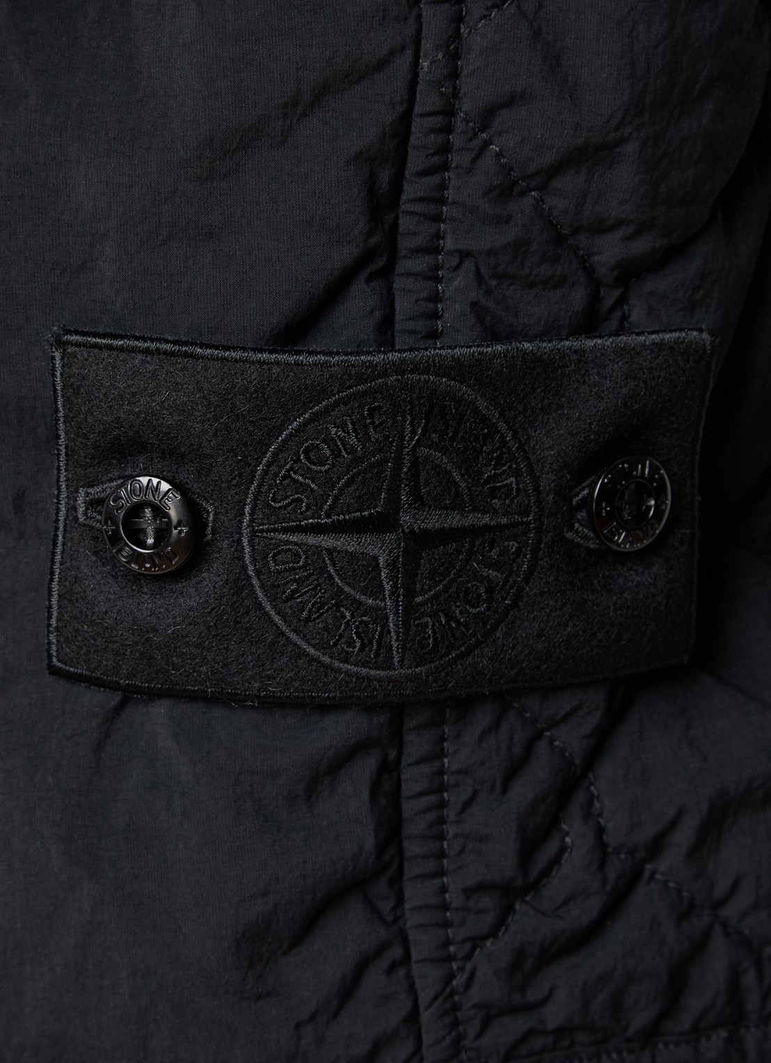 Stone Island S00F6 gewatteerde bodywarmer met quilt patroon - detail 4 zwart