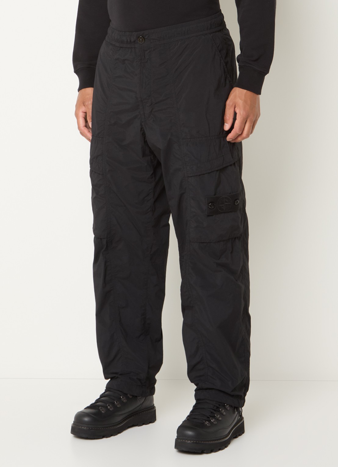 Stone Island S00F6 loose fit cargobroek met steekzakken - detail 3 zwart