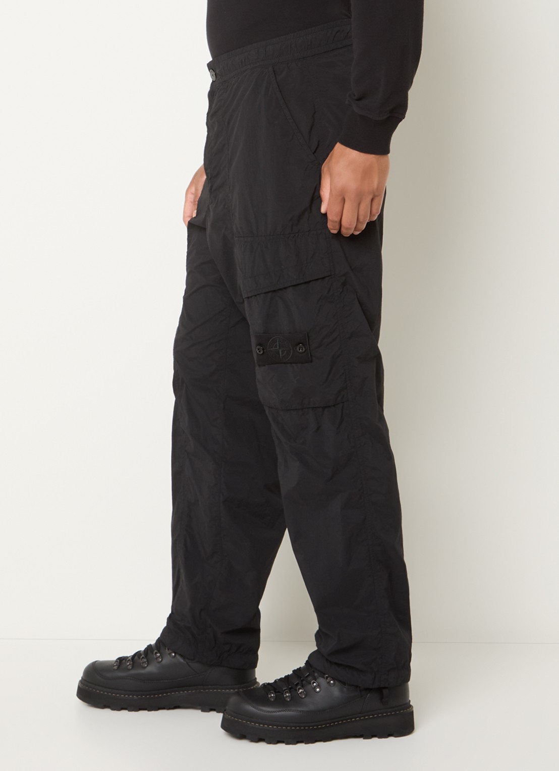 Stone Island S00F6 loose fit cargobroek met steekzakken - detail 4 zwart