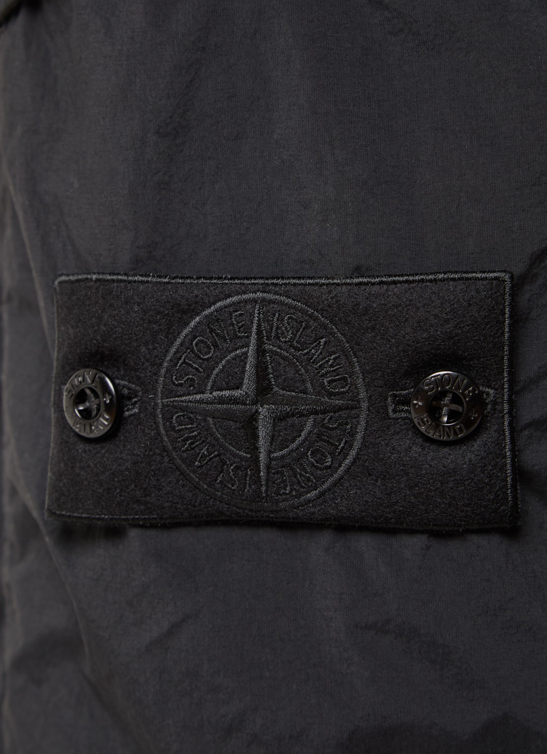 Stone Island S00F6 loose fit cargobroek met steekzakken - detail 5 zwart
