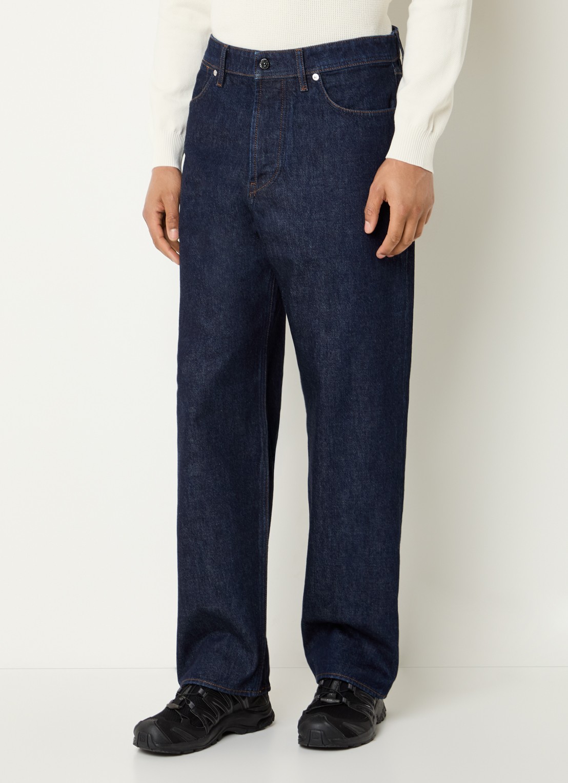 Stone Island S00J7 loose fit jeans met donkere wassing - detail 2 indigo