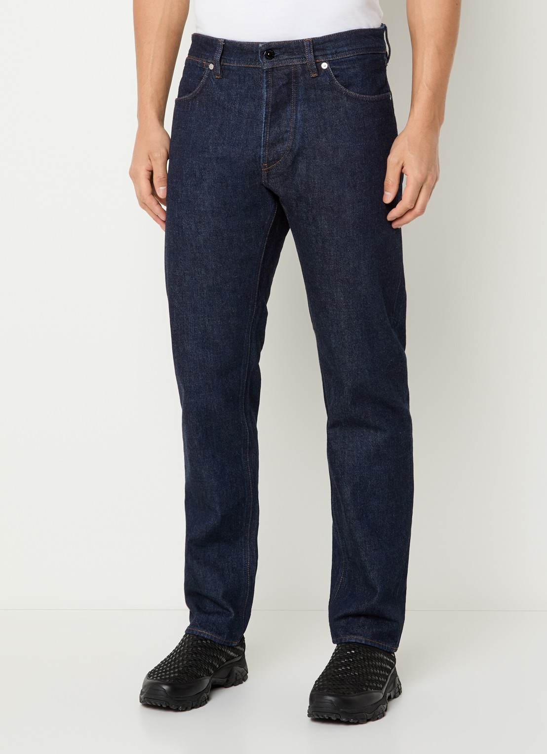 Stone Island S00J7 straight leg jeans met donkere wassing - detail indigo